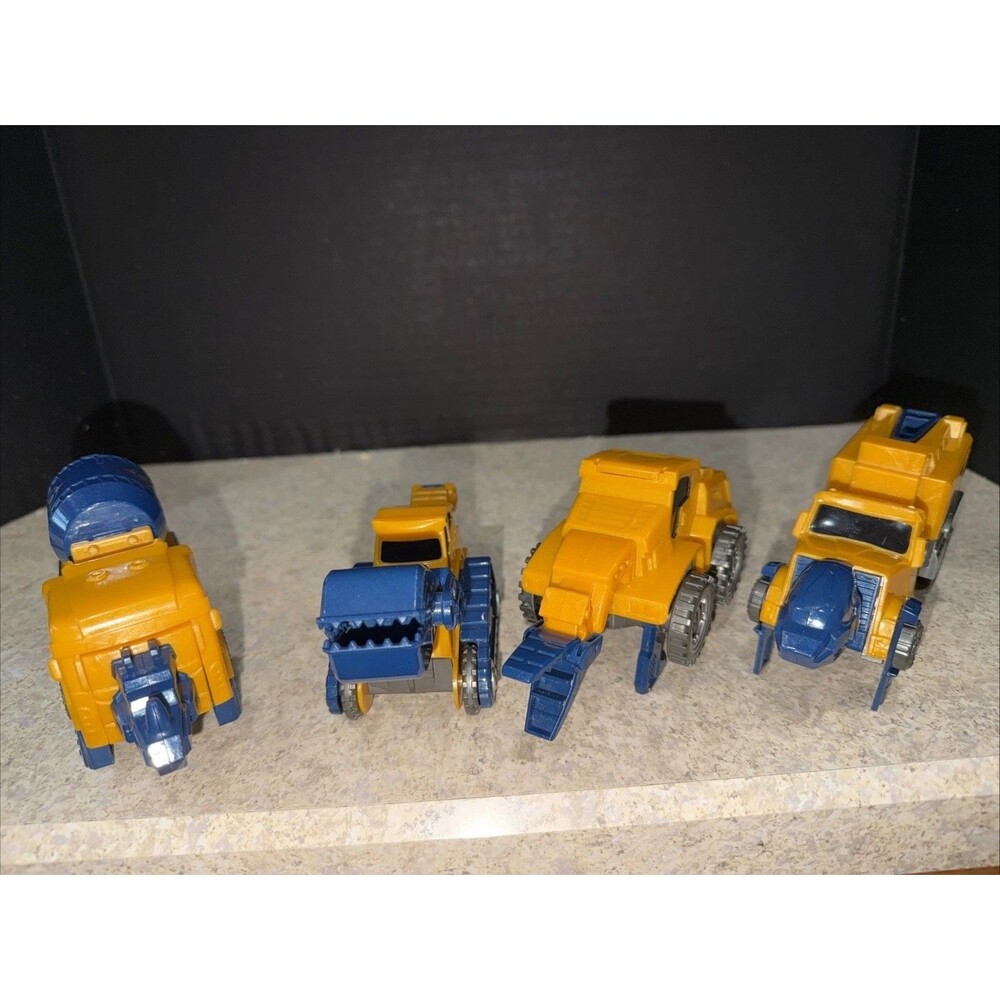 MIEBELY Robot Construction Vehicles Set –4 pcs Transforming Yellow Great